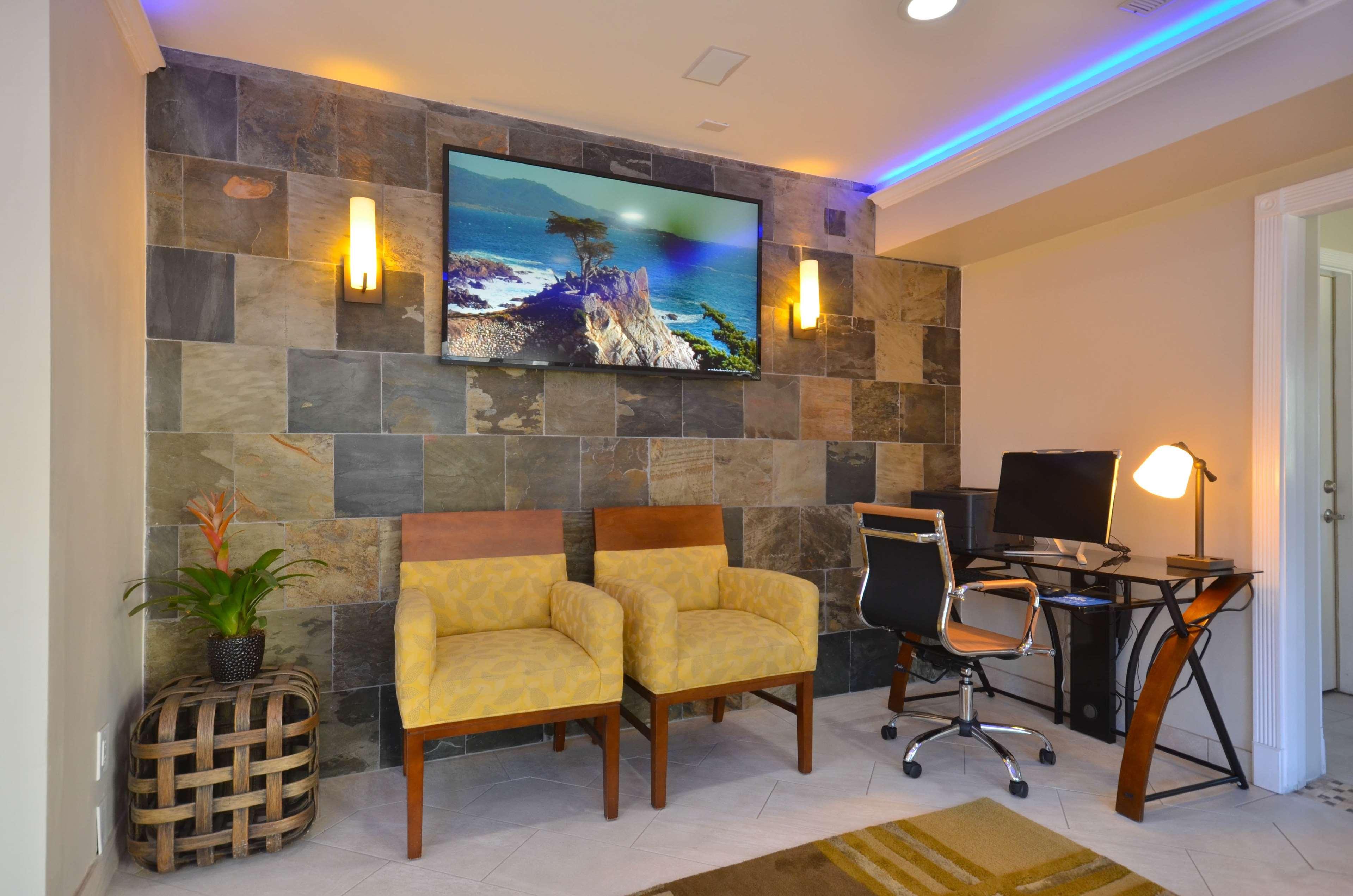 Best Western The Inn & Suites Pacific Grove Dış mekan fotoğraf
