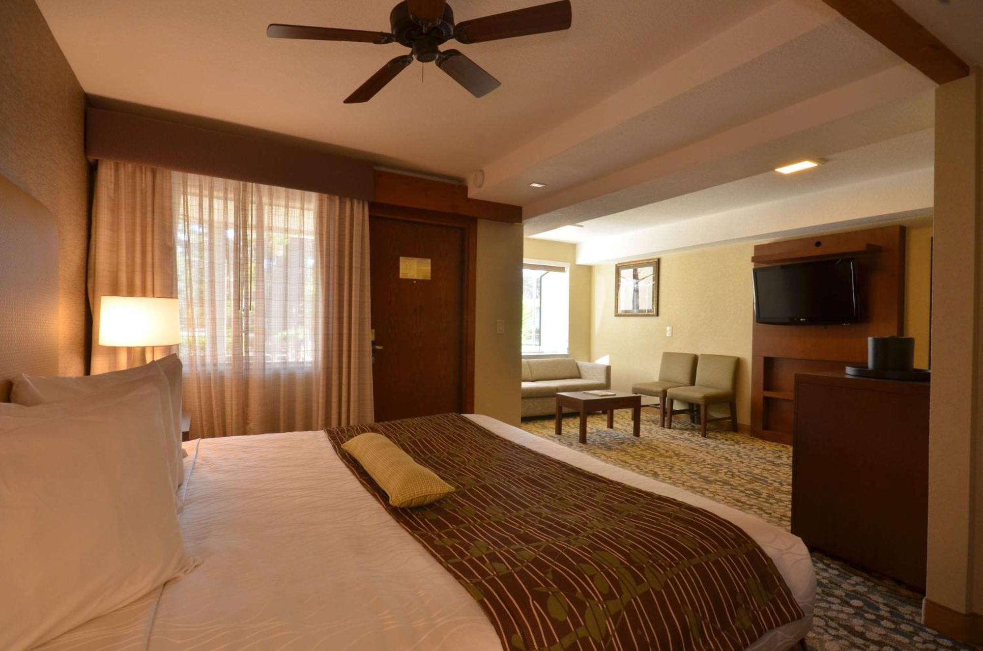 Best Western The Inn & Suites Pacific Grove Dış mekan fotoğraf