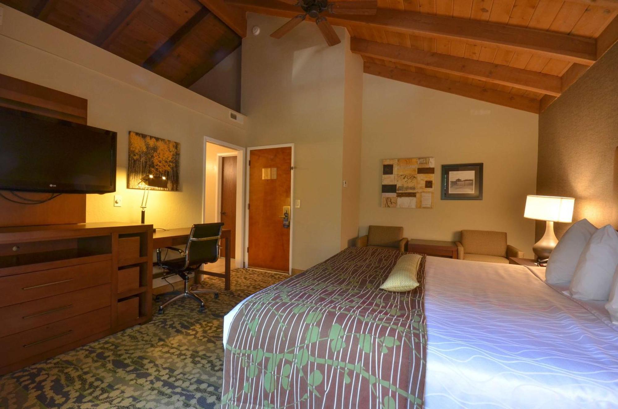 Best Western The Inn & Suites Pacific Grove Dış mekan fotoğraf